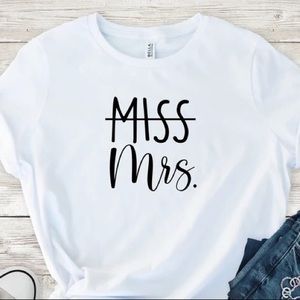 - Cute 🥰 Women 👕 t-shirt